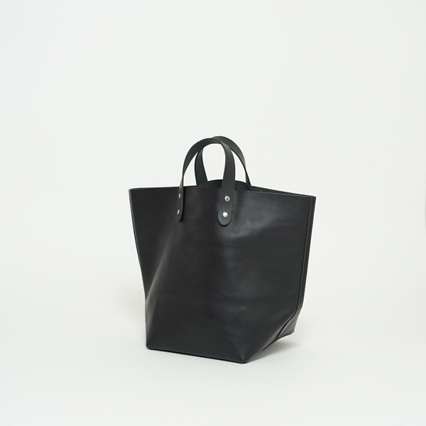 【GUSCIO】tote bag Shrink leather BLACK